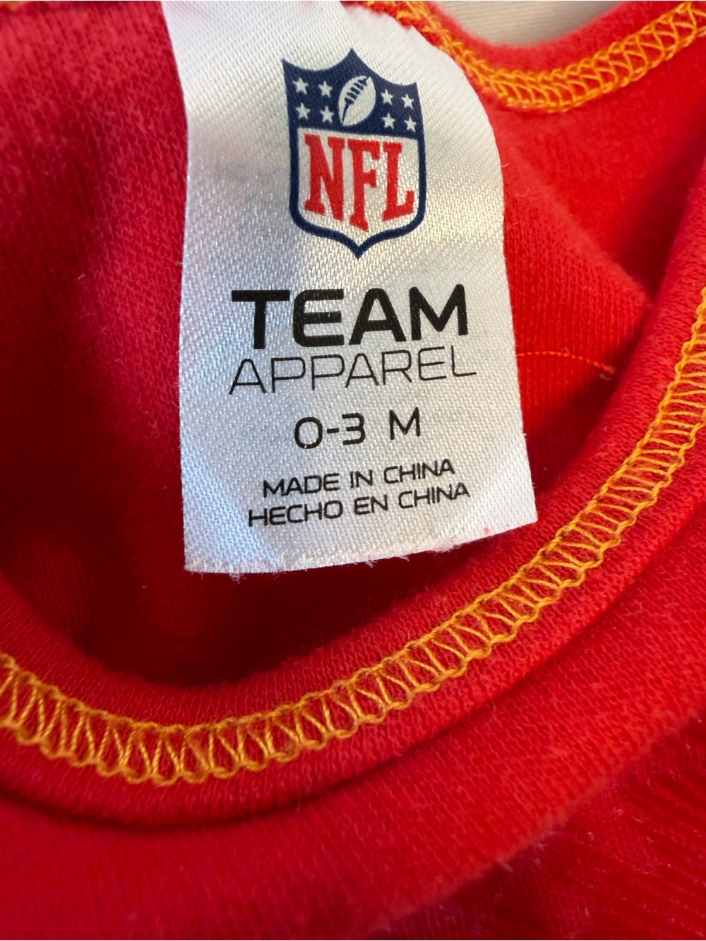 Red Kansas City Chiefs long-sleeve bodysuit with arrowhead size 0-3 months - Picture 3 of 3